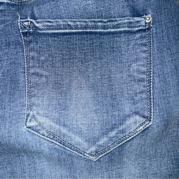 Kenzie Jeans Women’s SZ 6/28 Faded Blue Destroyed Low Rise Straight Leg Stretch - Picture 5 of 8